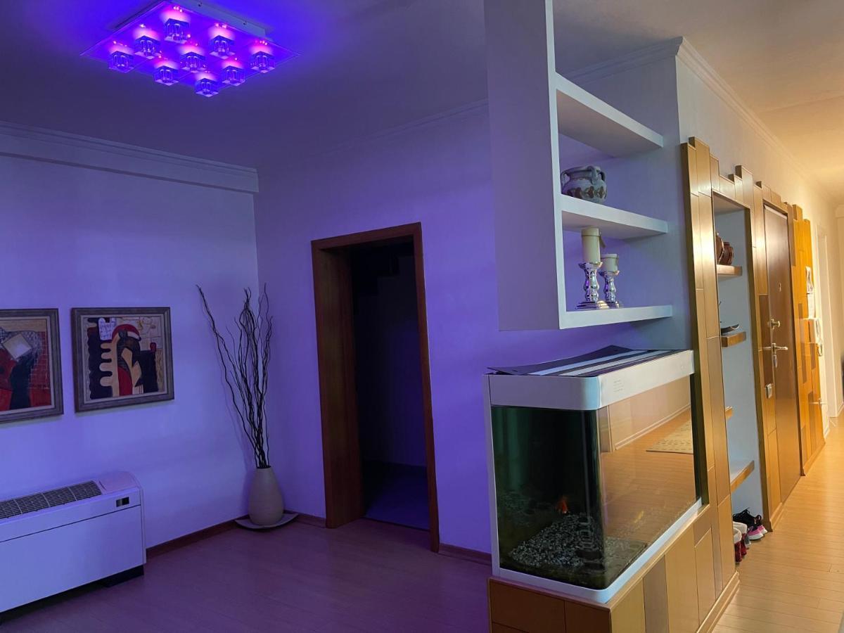 Albjona Guesthouse Tirana Buitenkant foto